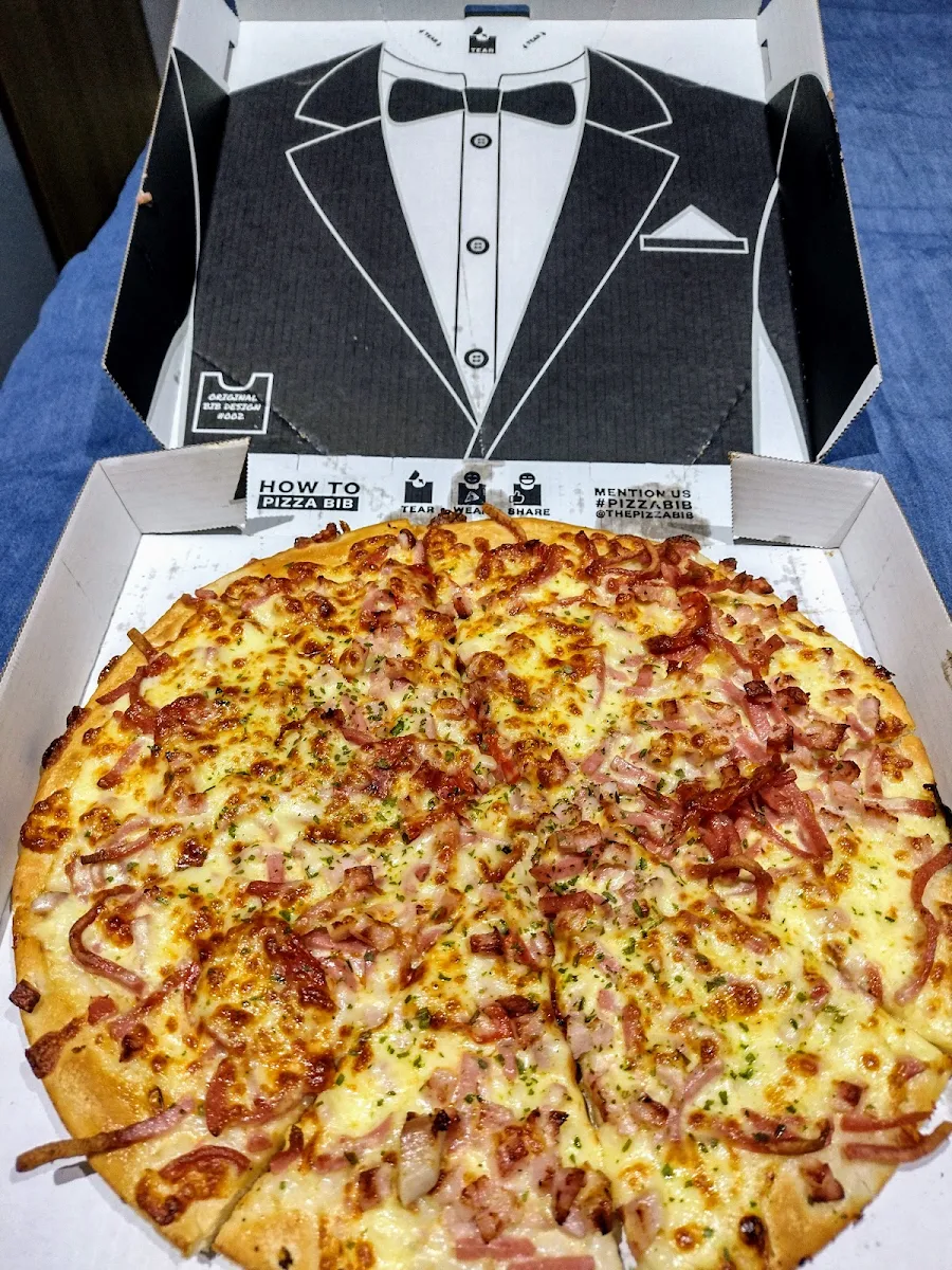 Carbonara Meat Lovers, Starvin' Pizza Bar Wagga