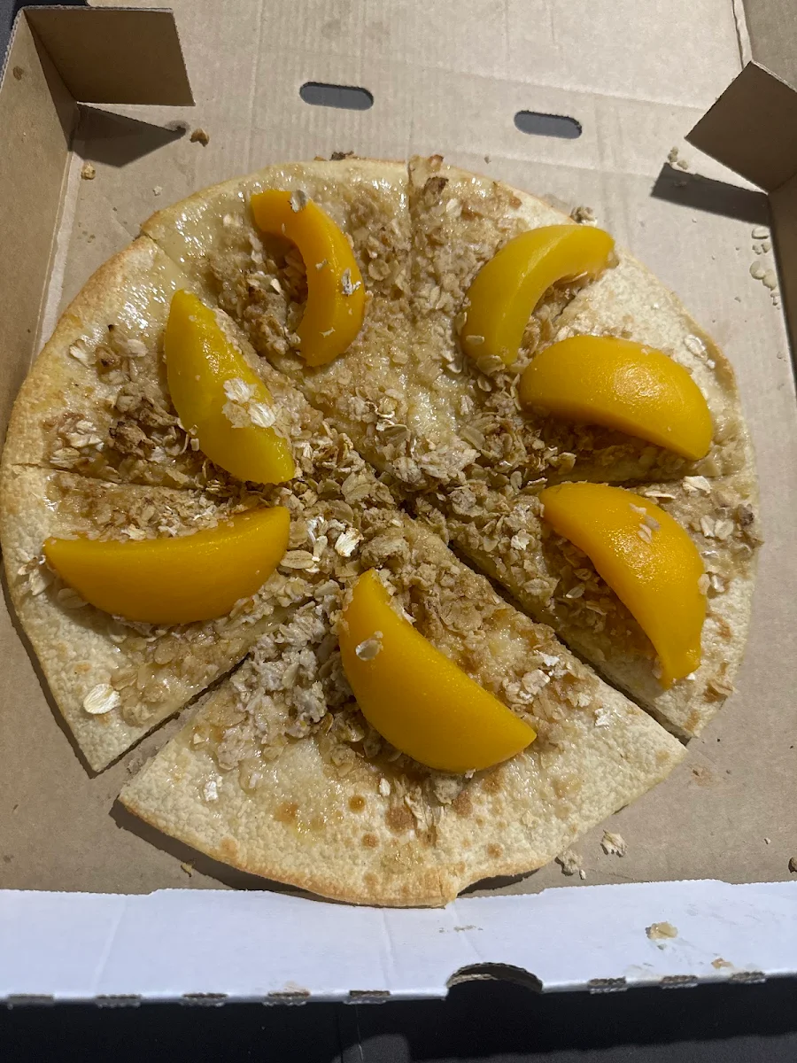 Peach Crumble Pizza, Starvin' Pizza Bar Wagga