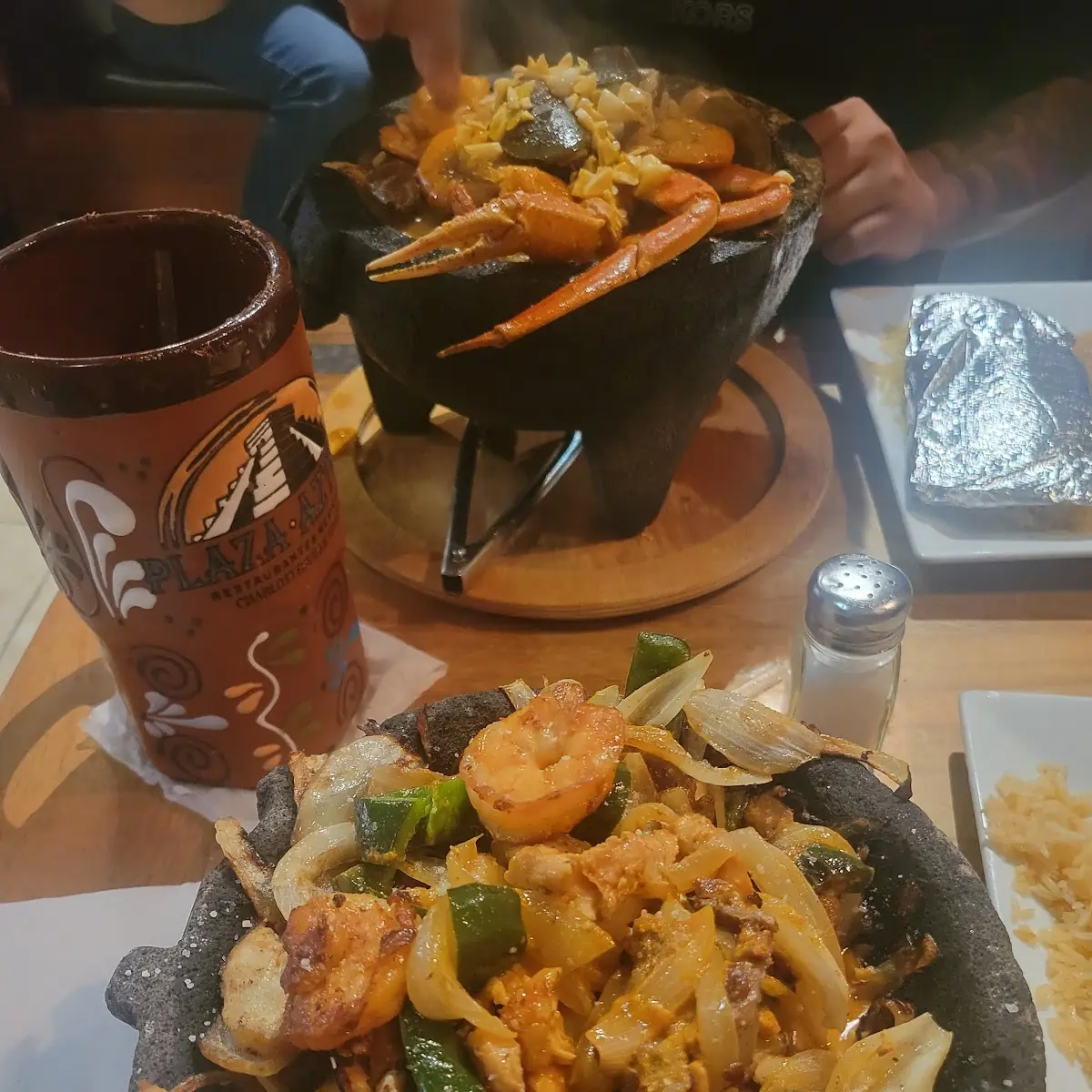 Molcajete Mariscos