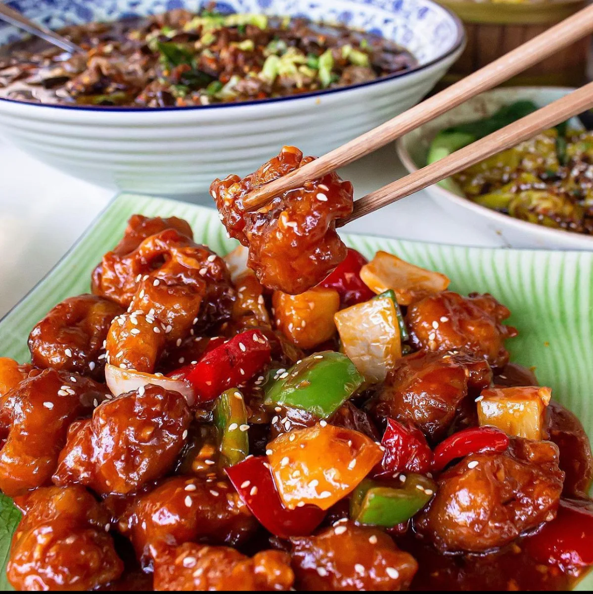 Sweet and Sour Pork, Song's Dumplings