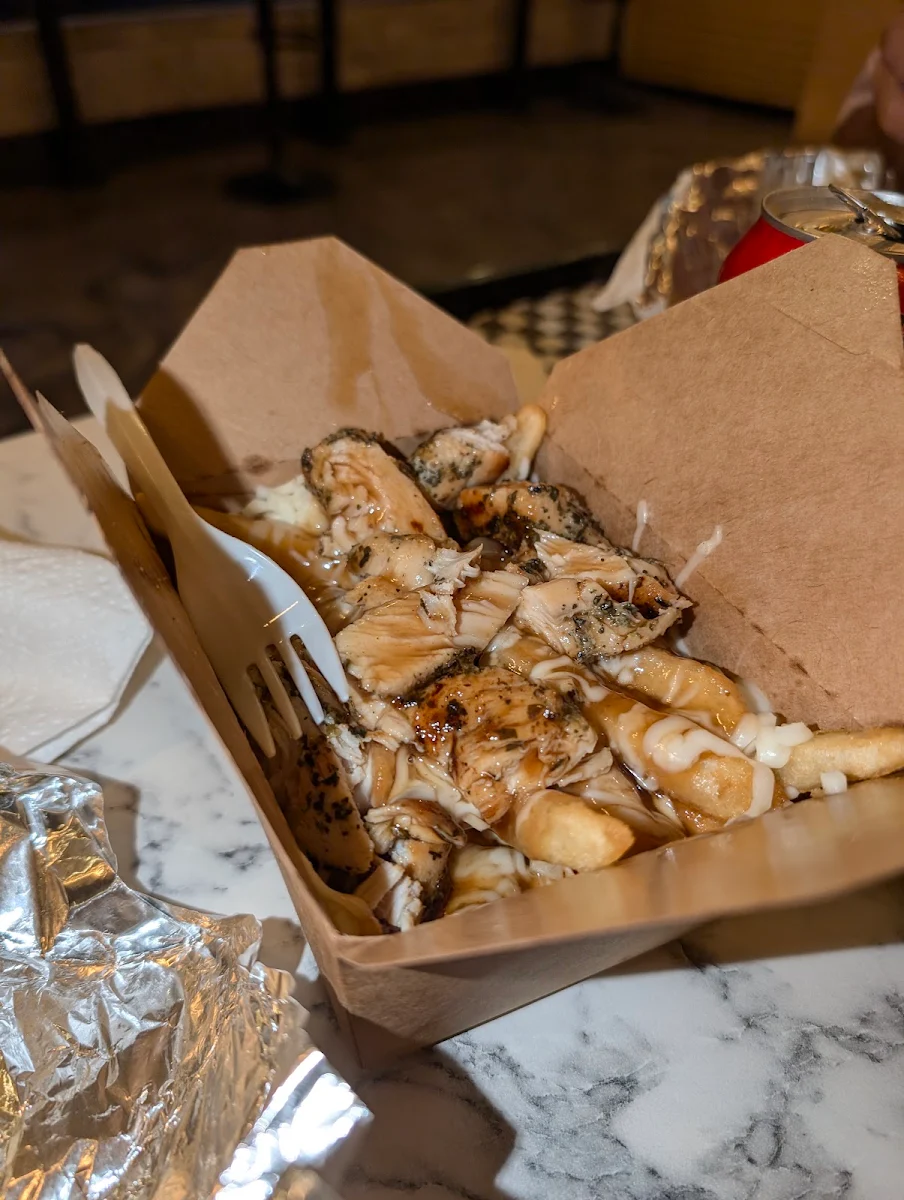 Chicken Poutine