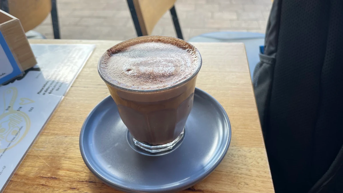 Caffe, Common Grounds Corner