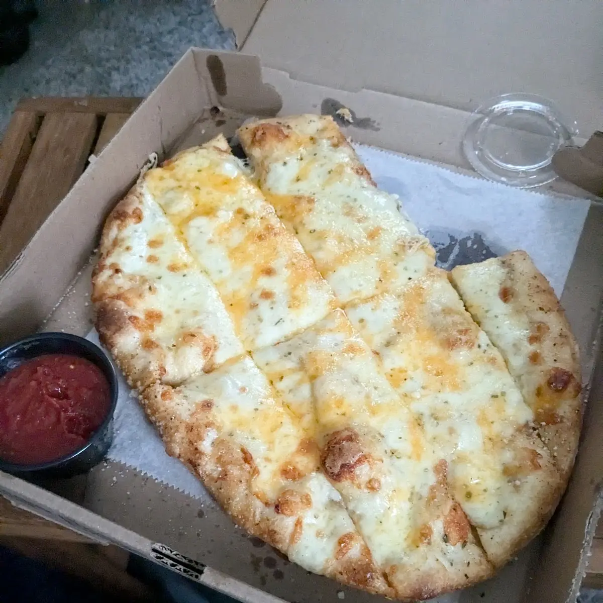 Cheese Bread with Marinara