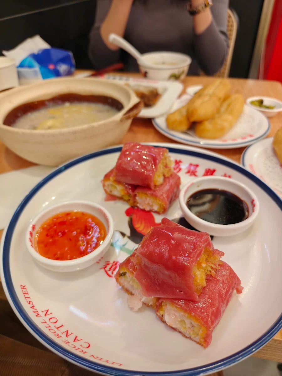 Crispy Red Rice Noodle Rolls, Liyin Rice Roll Master