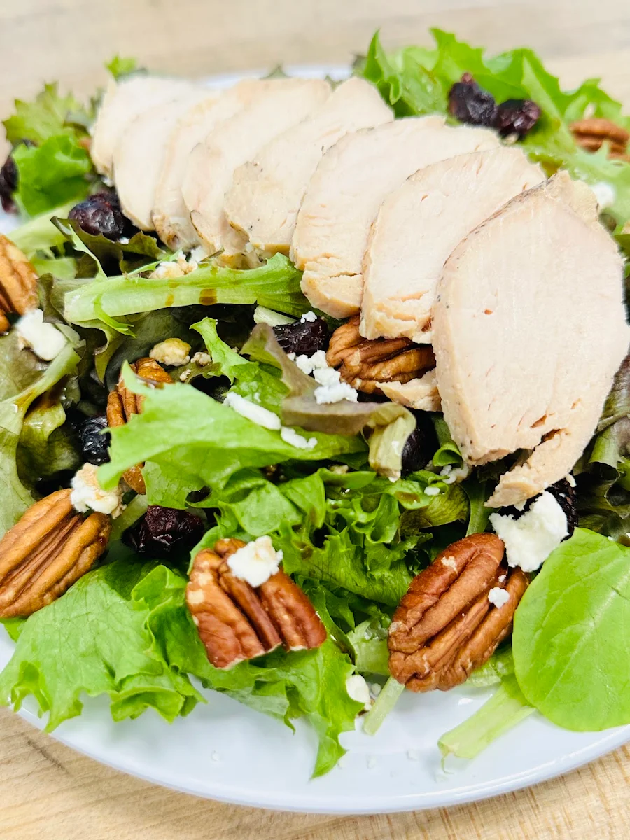 Cranberry Pecan Salad with Chicken