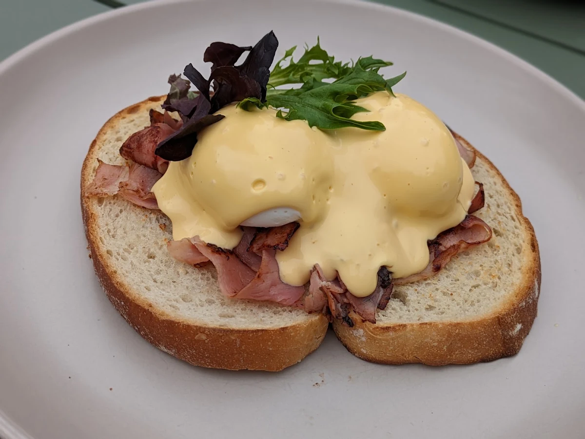 Eggs Benedict, Humsies Kitchen Williamstown