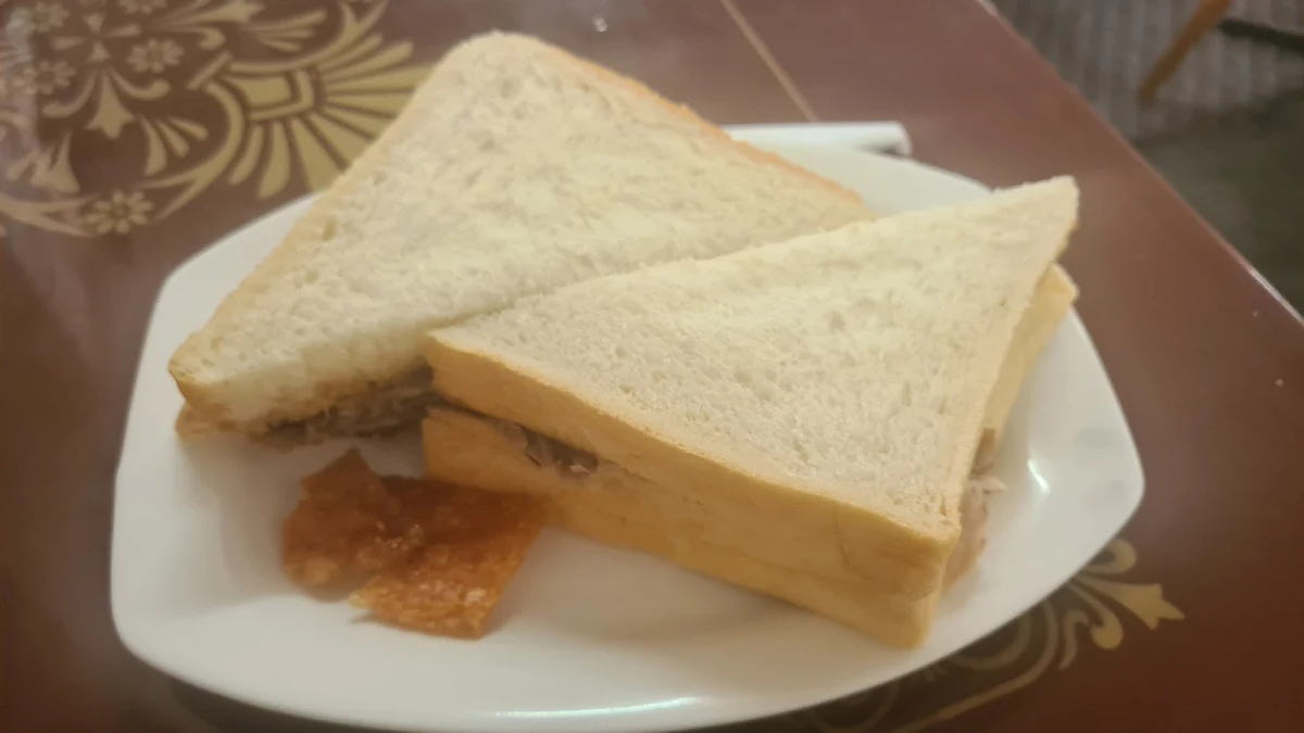 Highlights, The Gravy Train Cafe