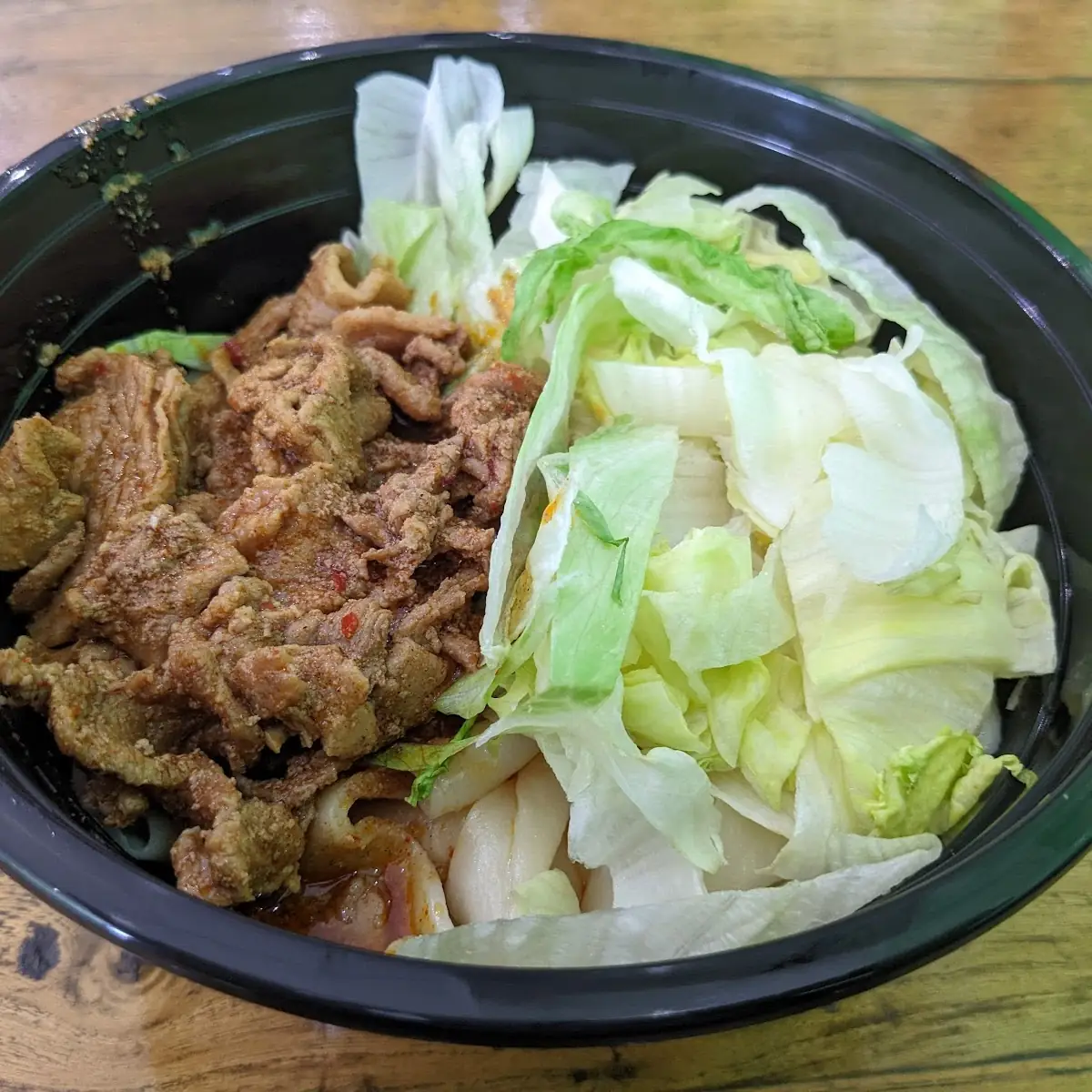 Garlic Sauce with Pork Dry Noodle