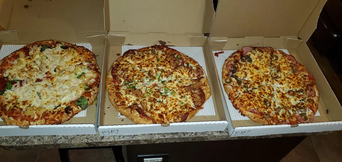 3x3 Large Pizza Deal