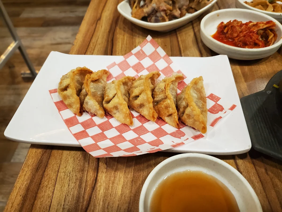 Dumplings 군만두