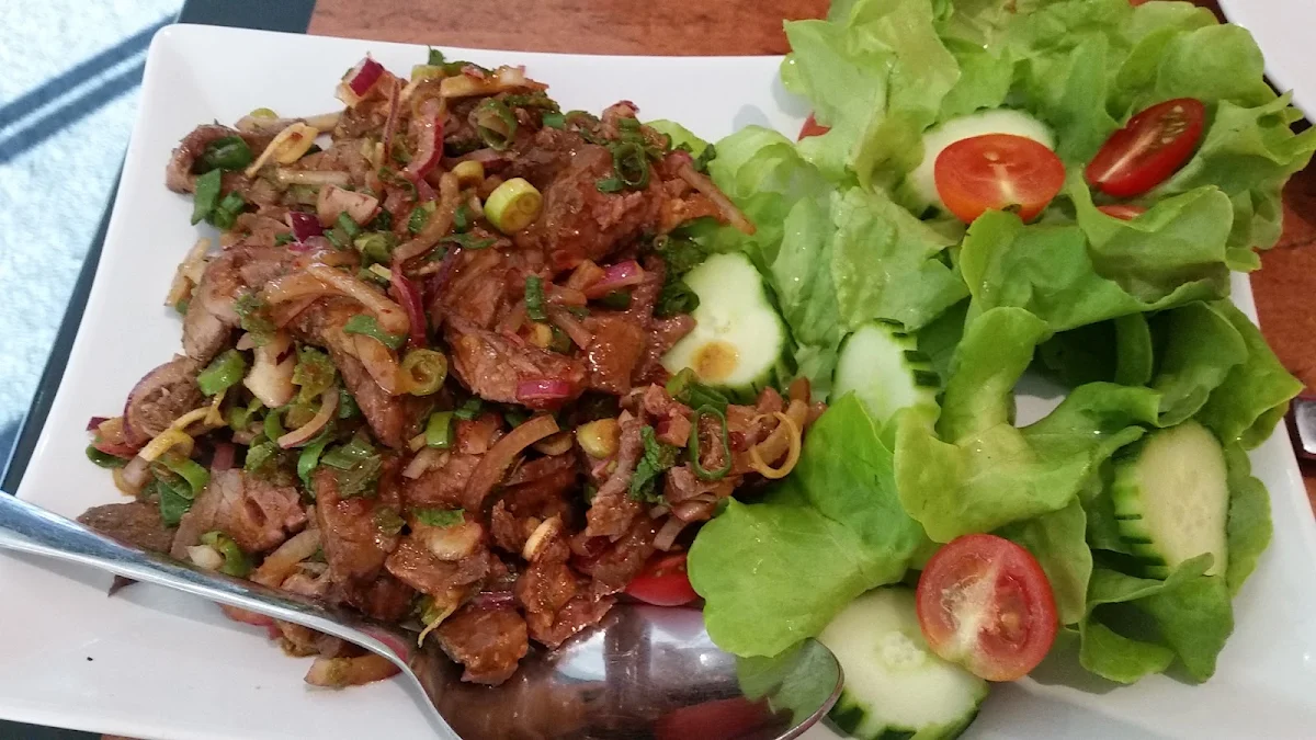 Beef Salad, Pranee Thai Restaurant