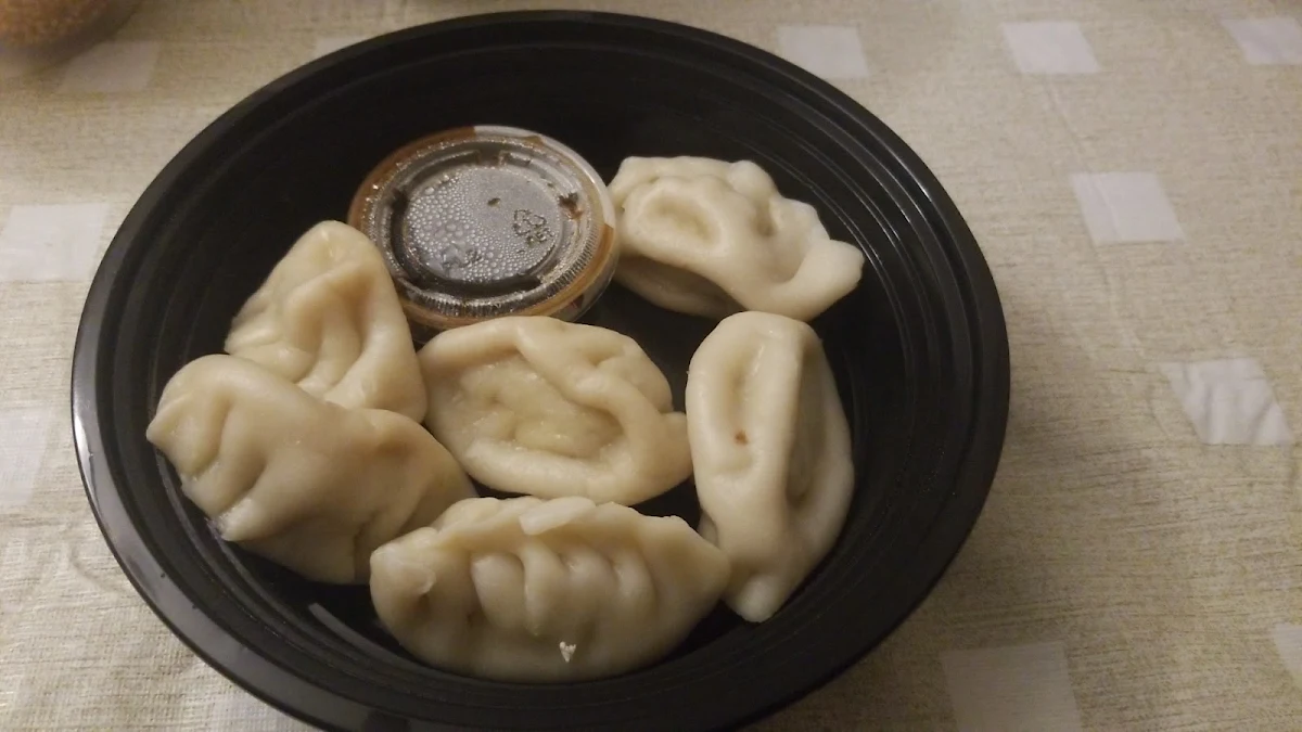 Chinese Pork Dumplings, Soupe & Roll