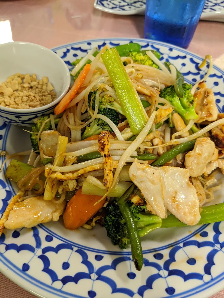 Chicken Pad Thai
