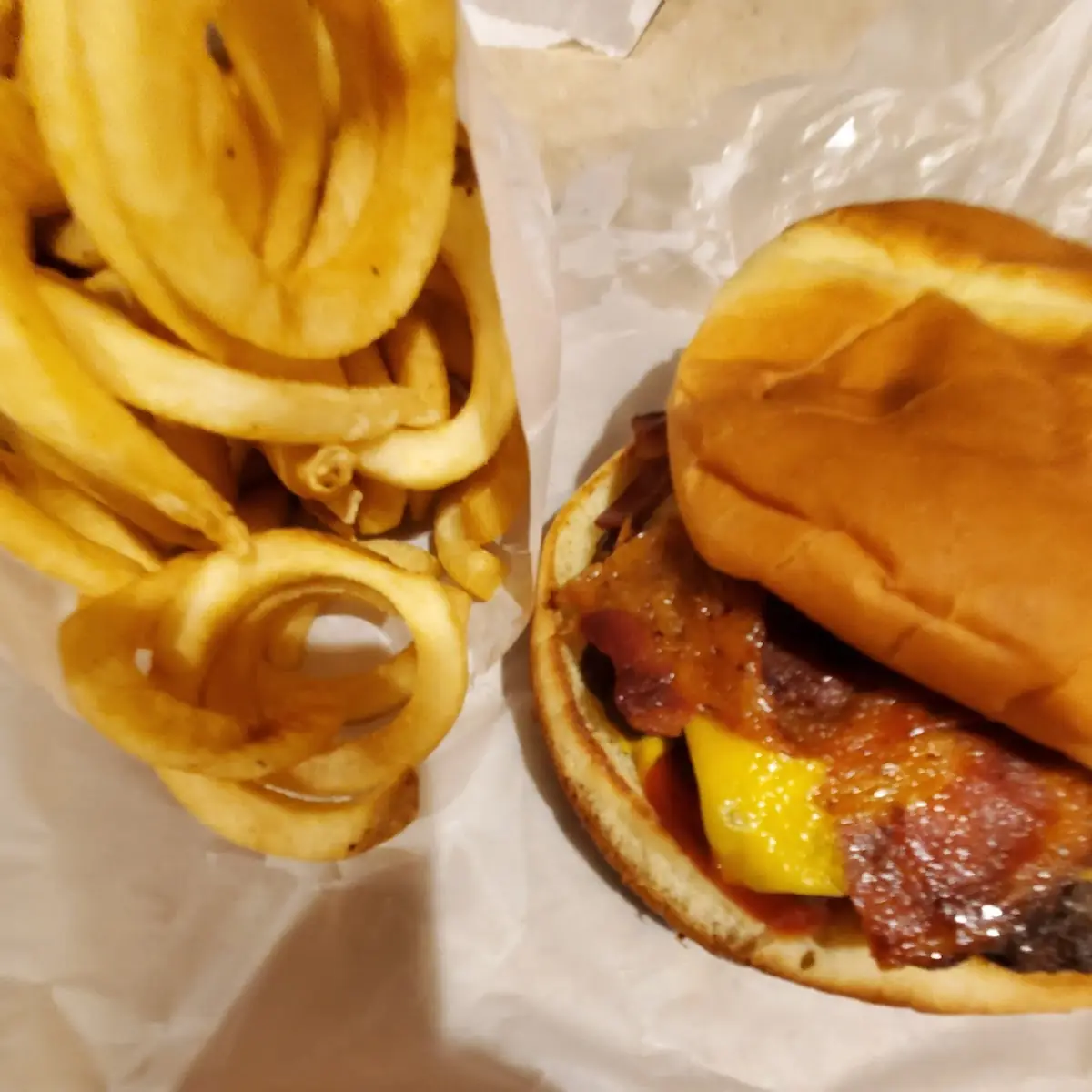 Bacon Cheeseburger with Fries