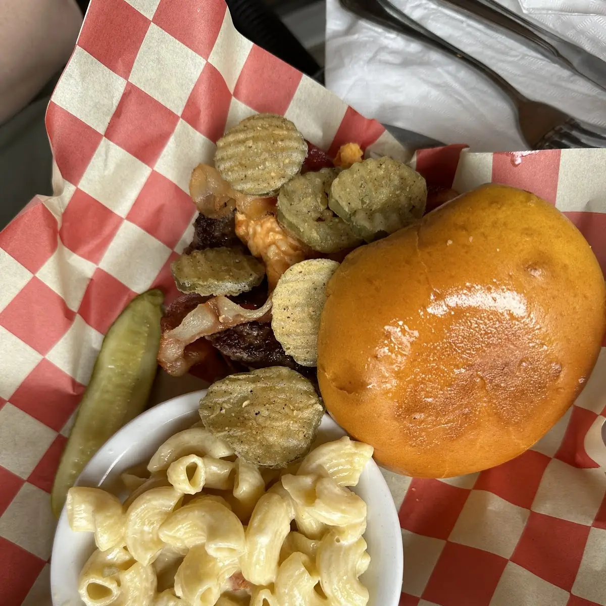 Southern Burger and Mac & Cheese