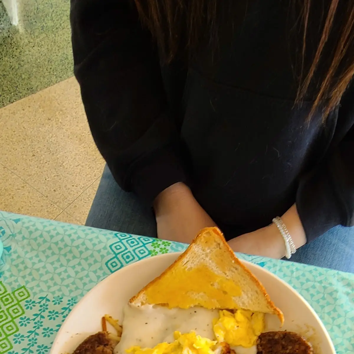Beck's Bowl with Sausage Gravy