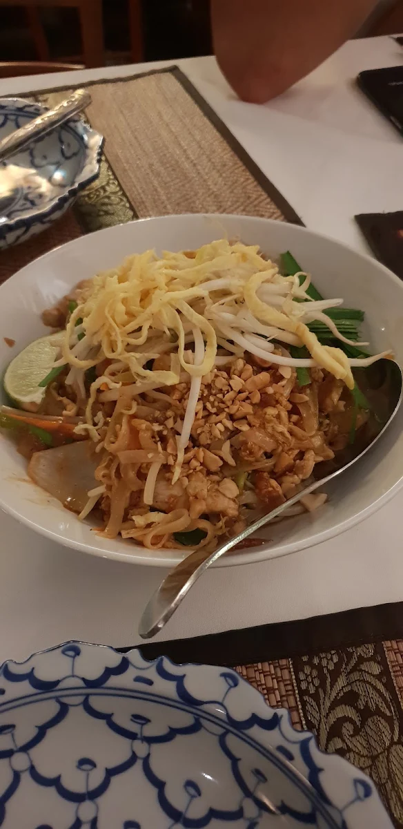 Chicken Pad Thai, Chef House Thai