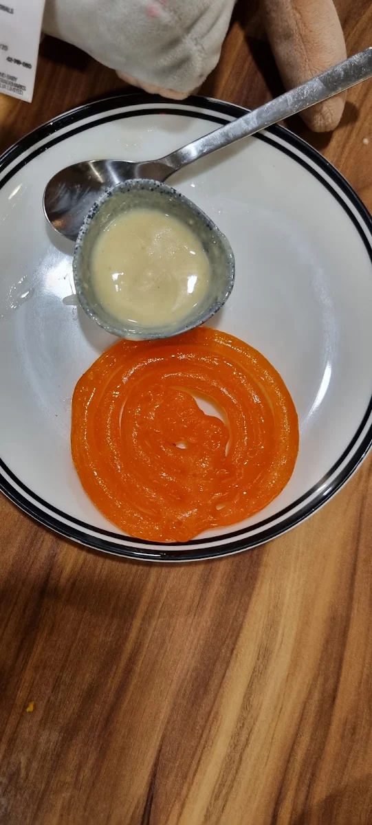 Jalebi With Rabdi, JALEBI JUNCTION