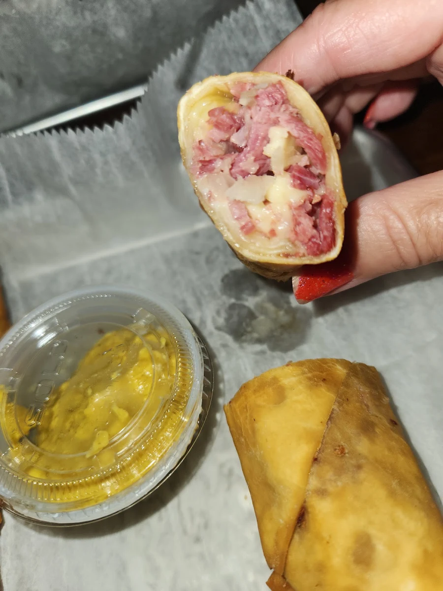 Cornbeef Egg Roll