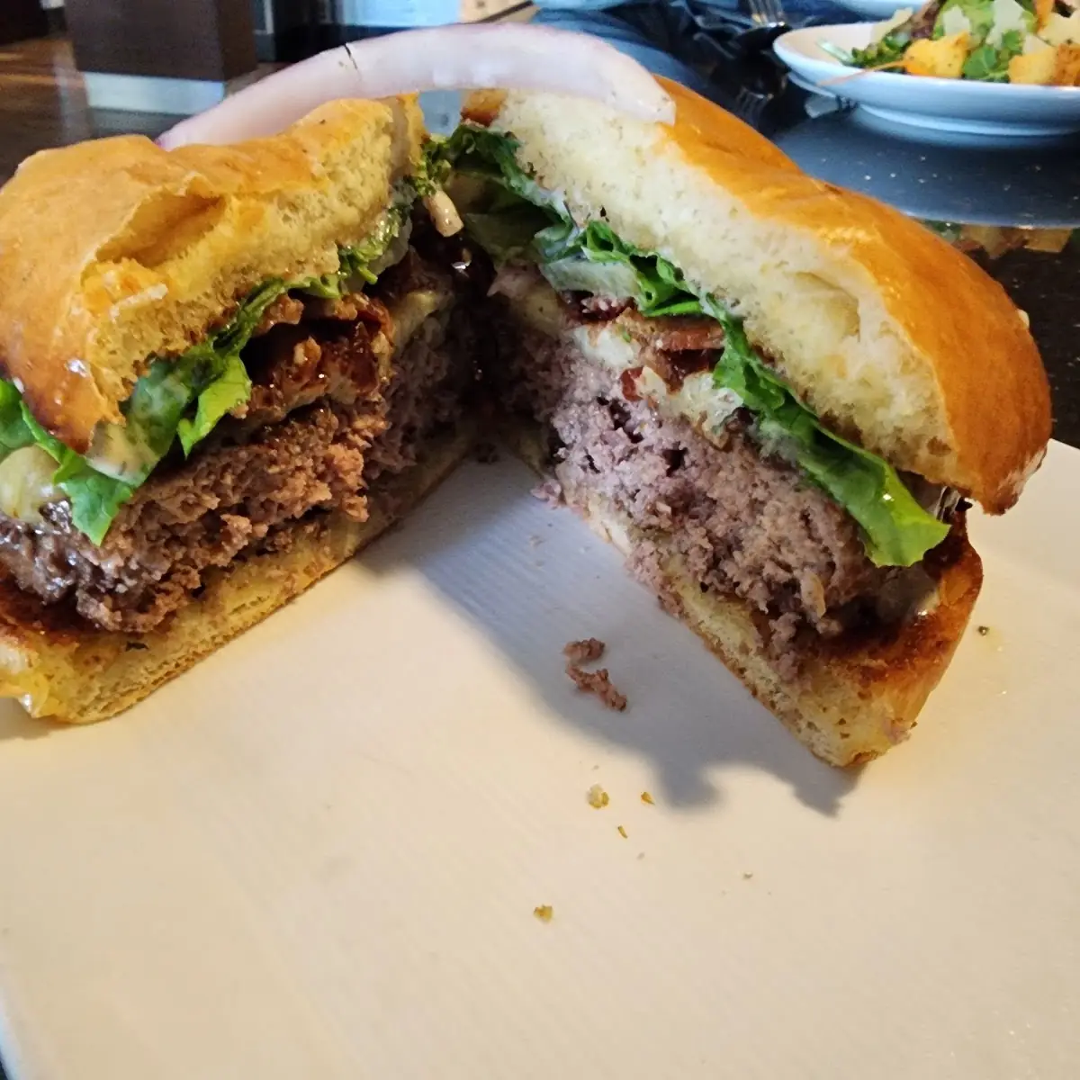 Bacon Cheeseburger