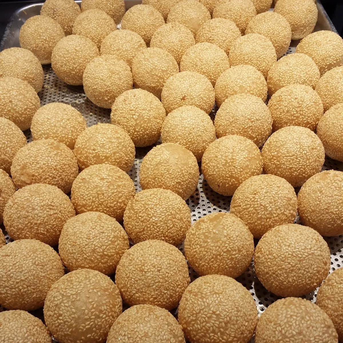 Fried Sesame Ball with Red Bean Paste