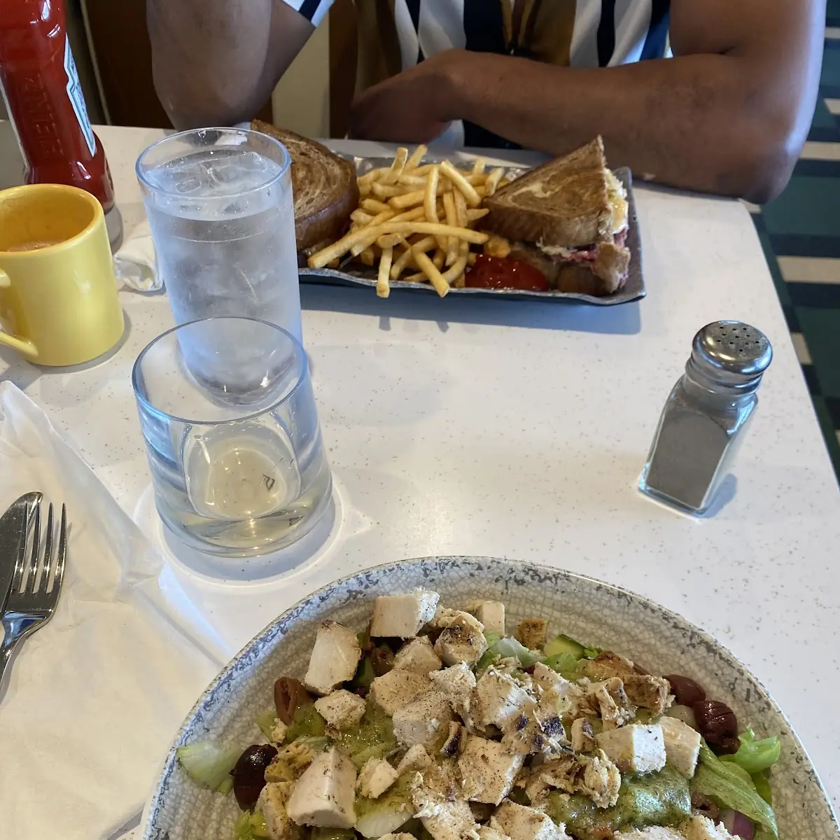 Birdie’S Greek Salad