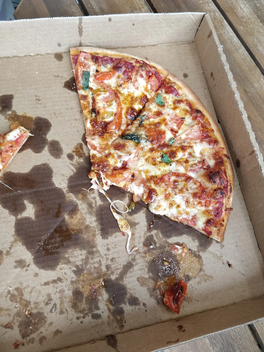 Highlights, The Killer Tomato Pizzeria - Newton