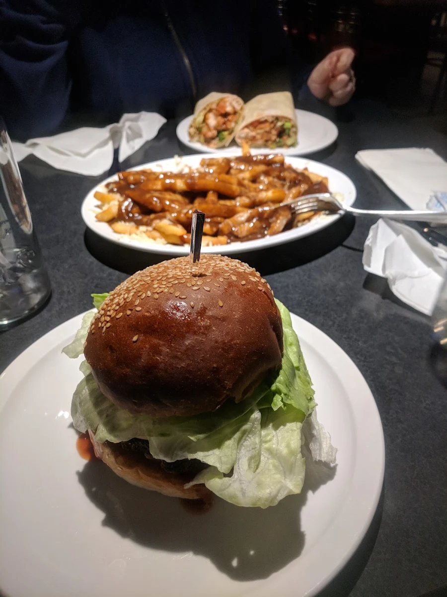 Highlights, Sportscenter Bar & Grill Ltd