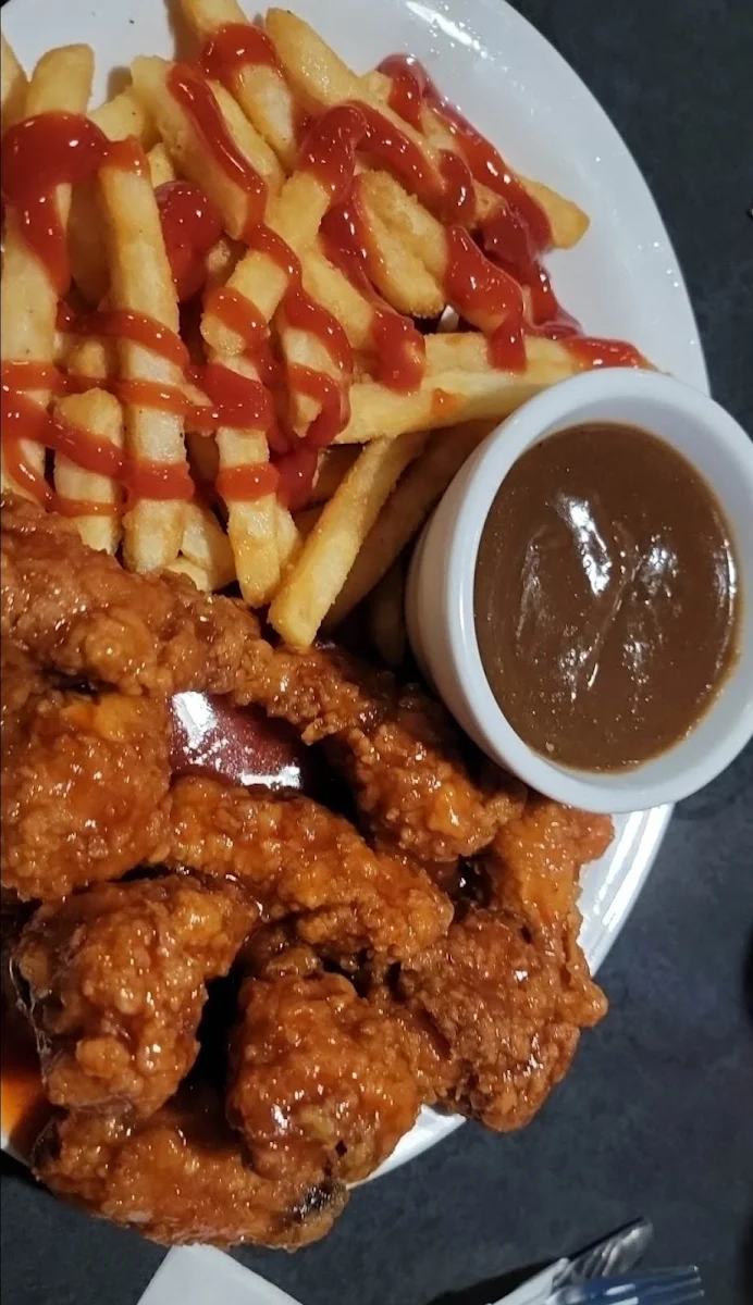 Hot Wings, Sportscenter Bar & Grill Ltd