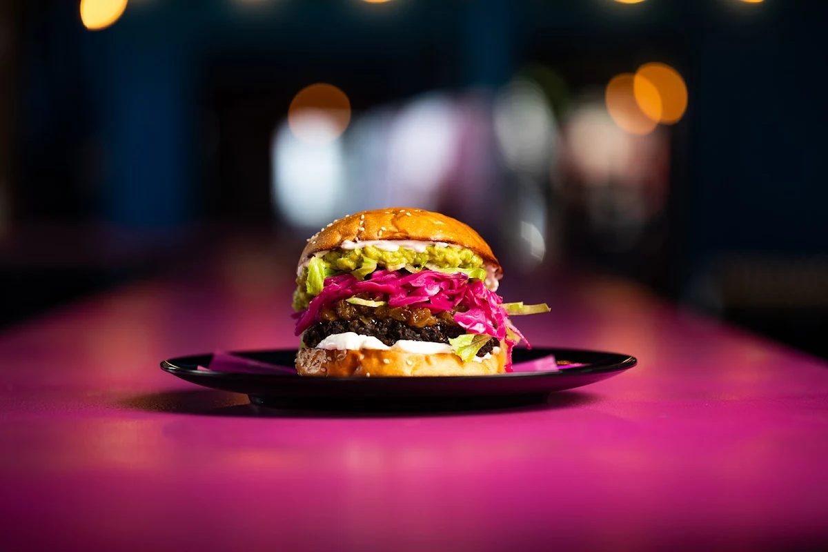 Highlights, Evies Disco Diner
