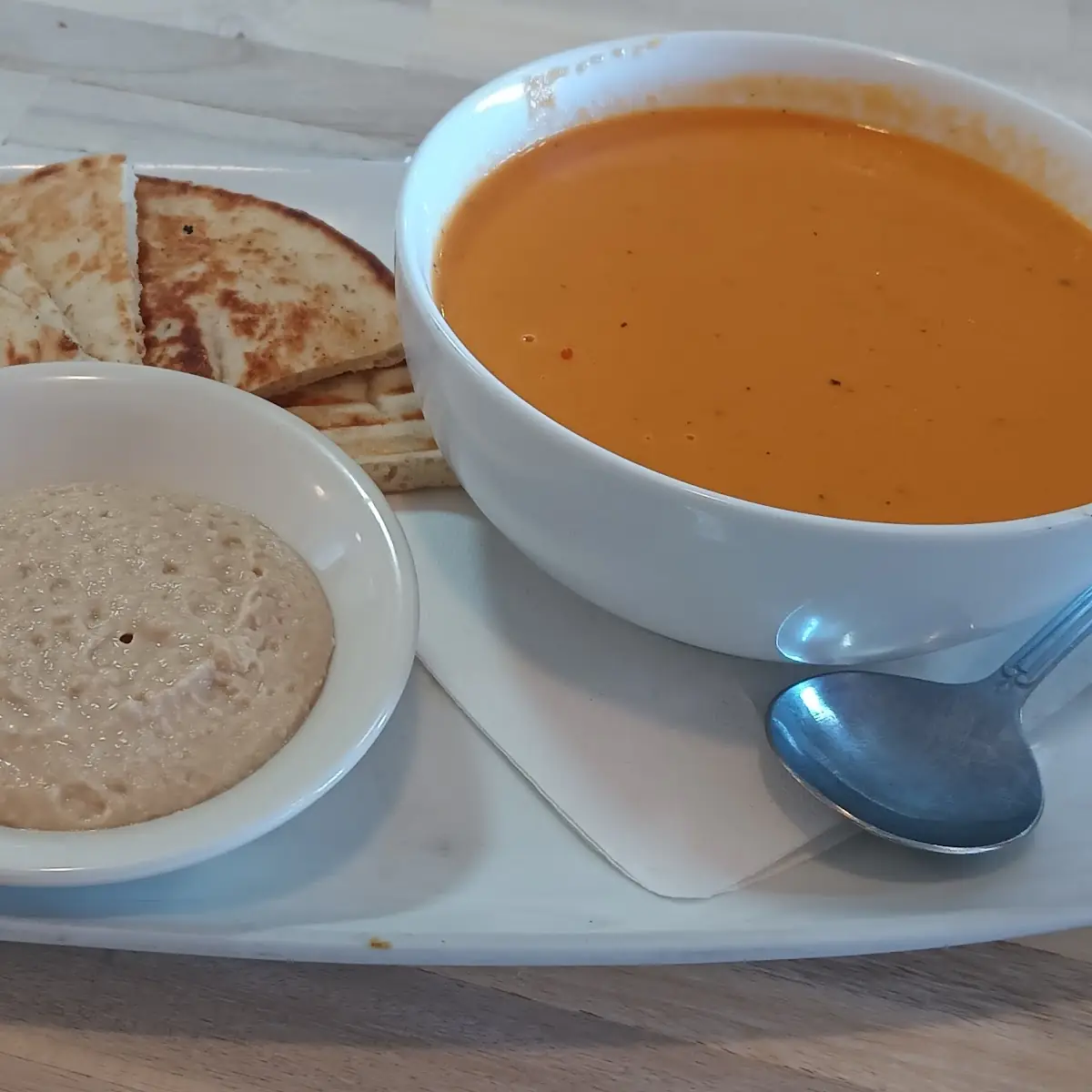 Hummus & Tomato Soup