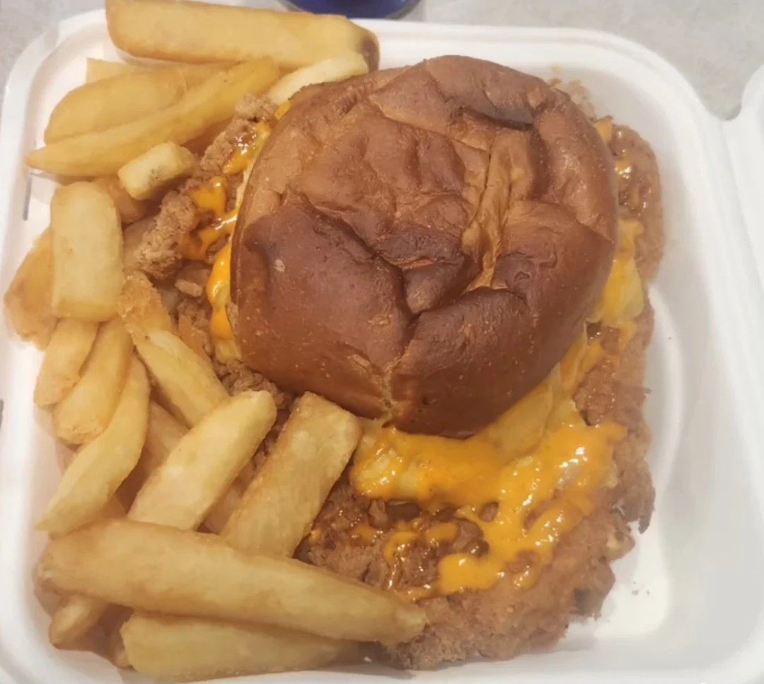 Southern Fried Chicken Burger, Pizza Love You