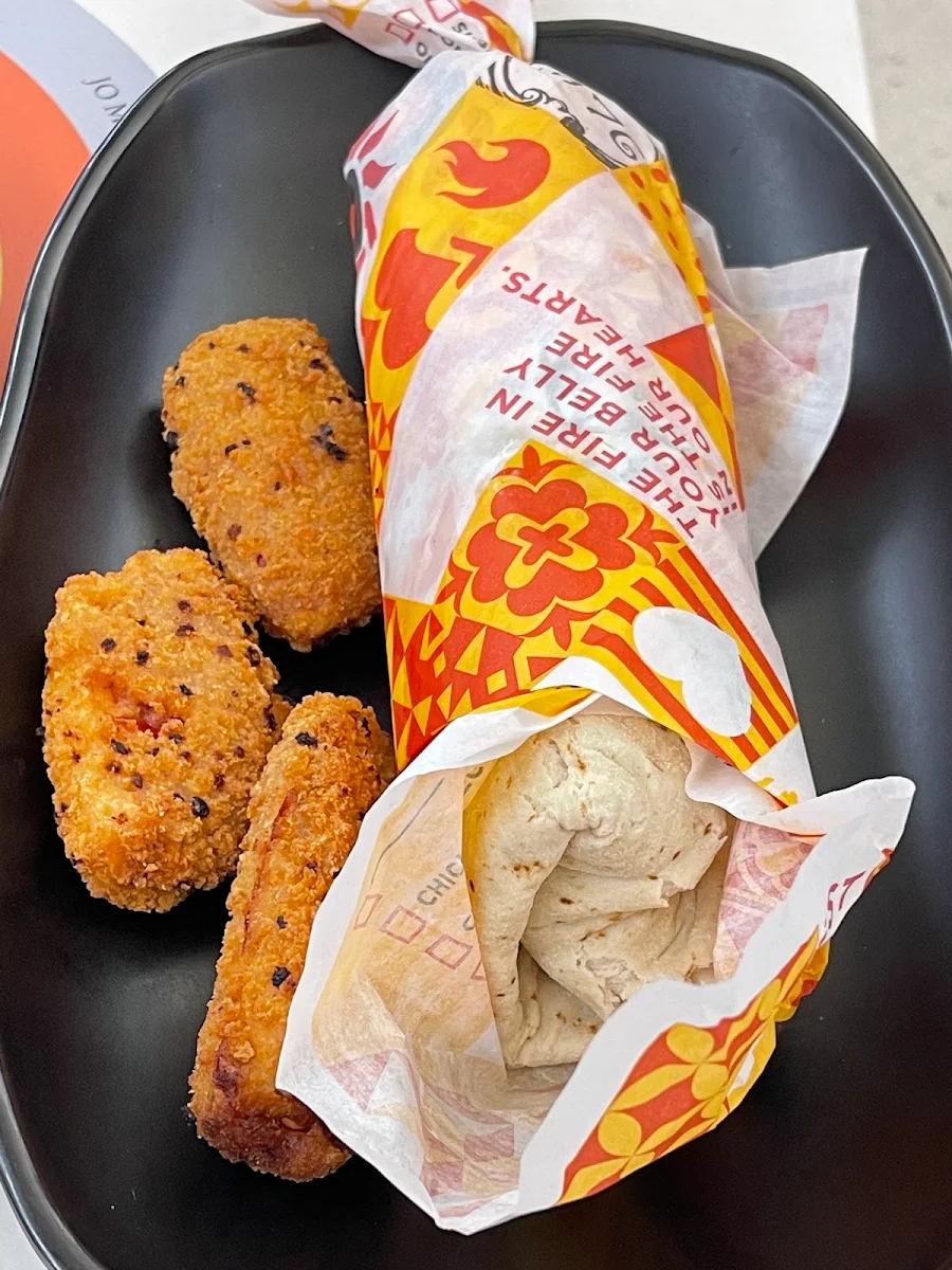 Chicken Rappa Strip Box, Oporto Stanhope Gardens