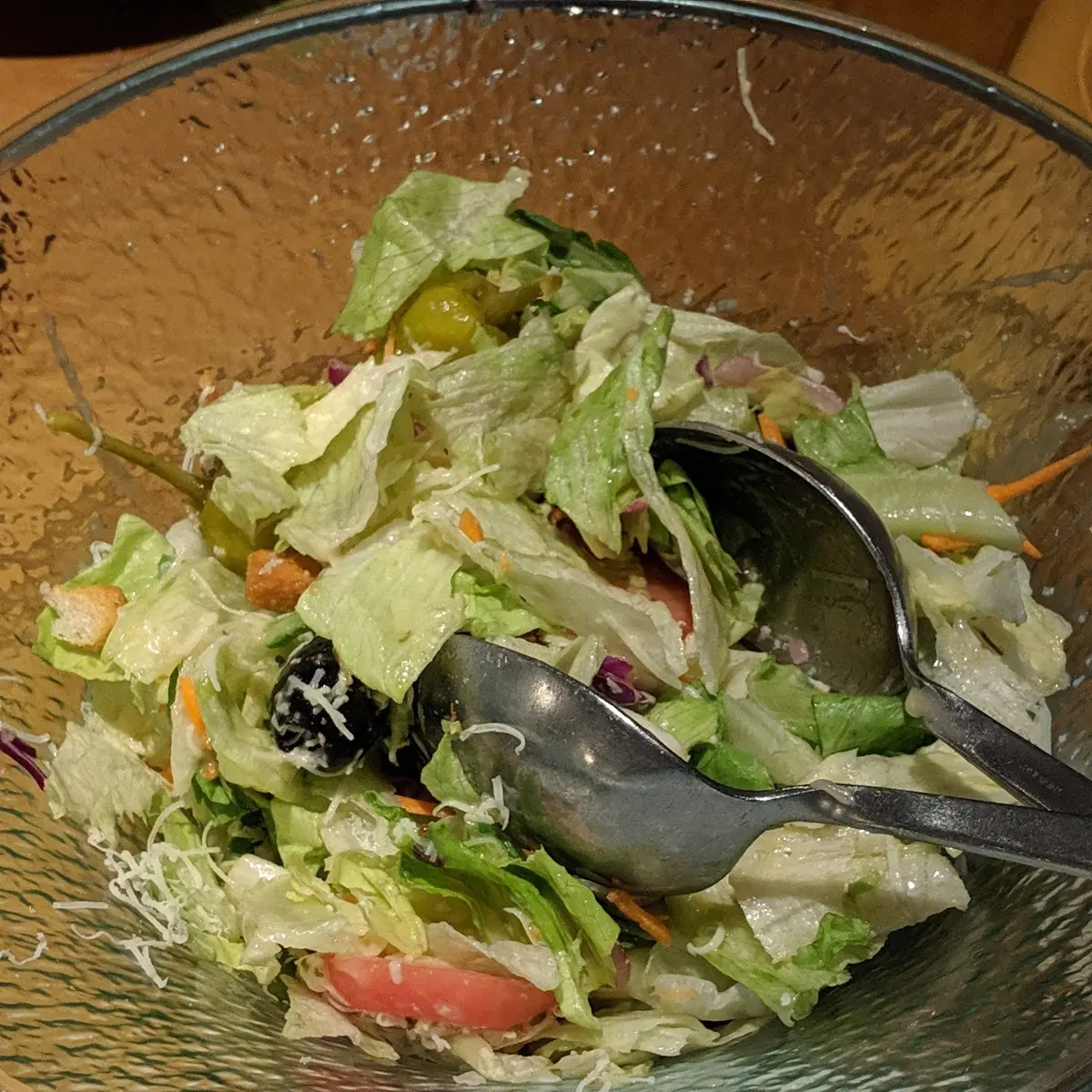 Never-Ending Soup Salad & Breadsticks