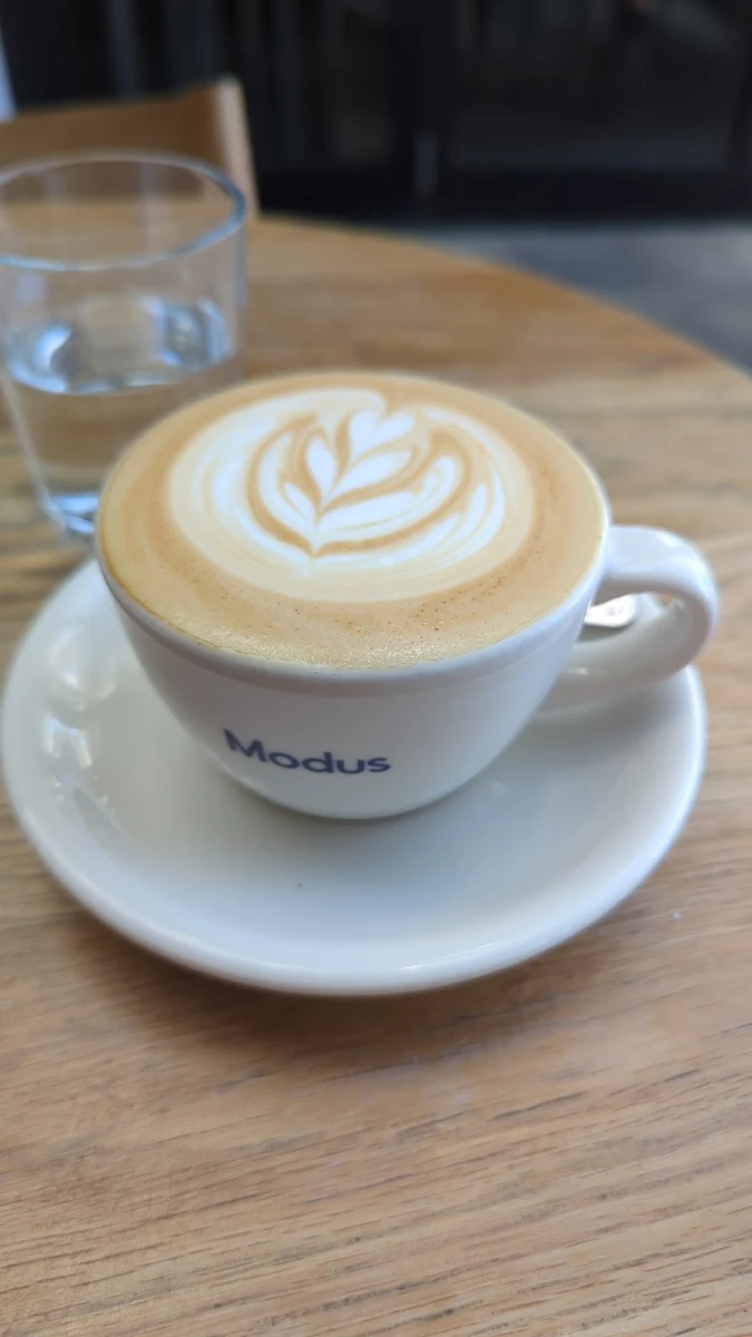 White Coffee, Modus Coffee