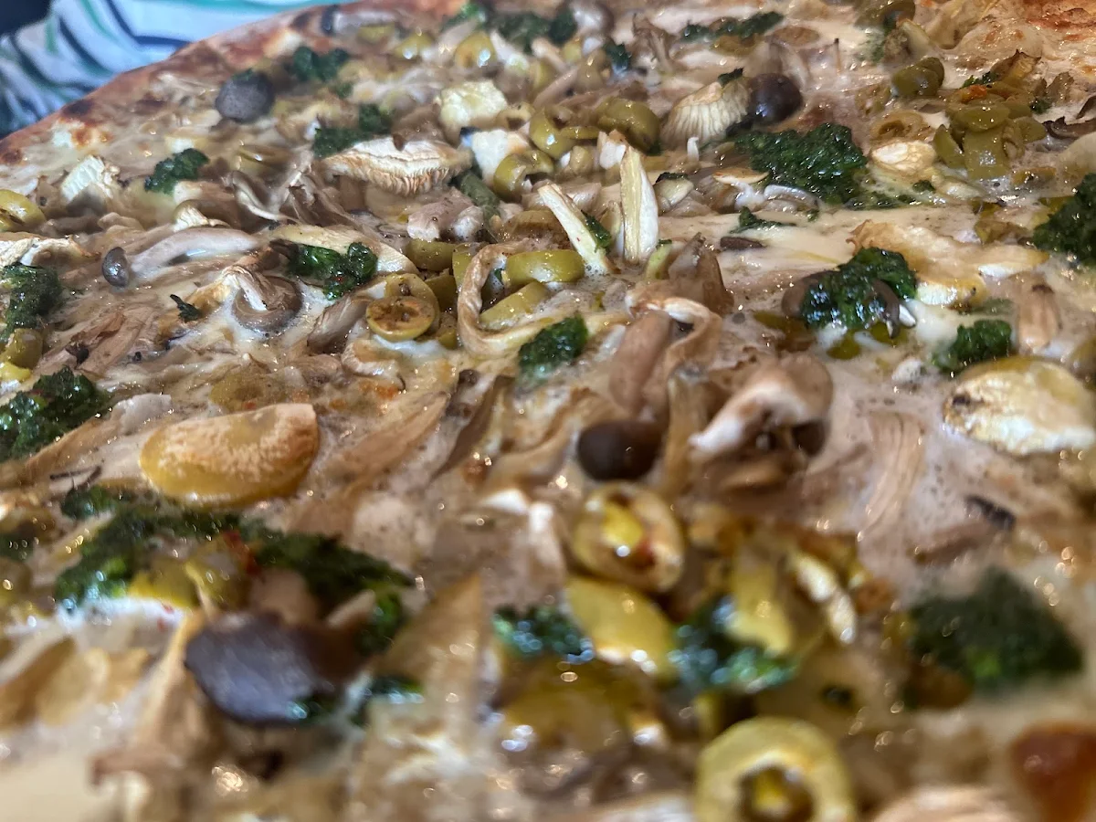 Highlights, Bello Pizza Toronto