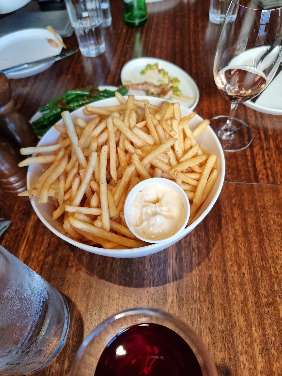 Chips, Eureka Hotel