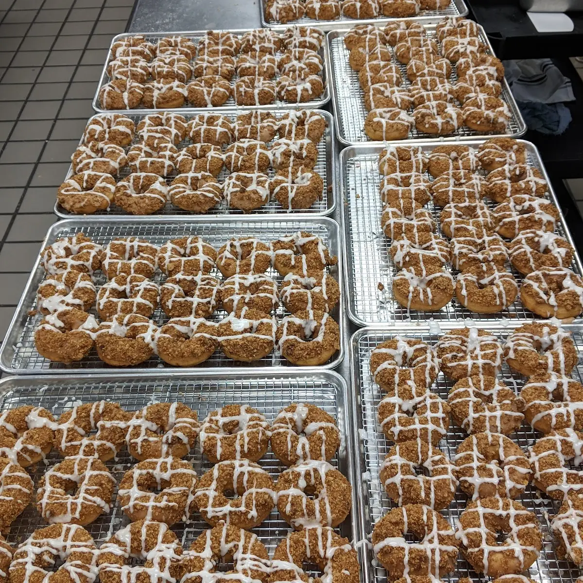 Apple Streusel Donut