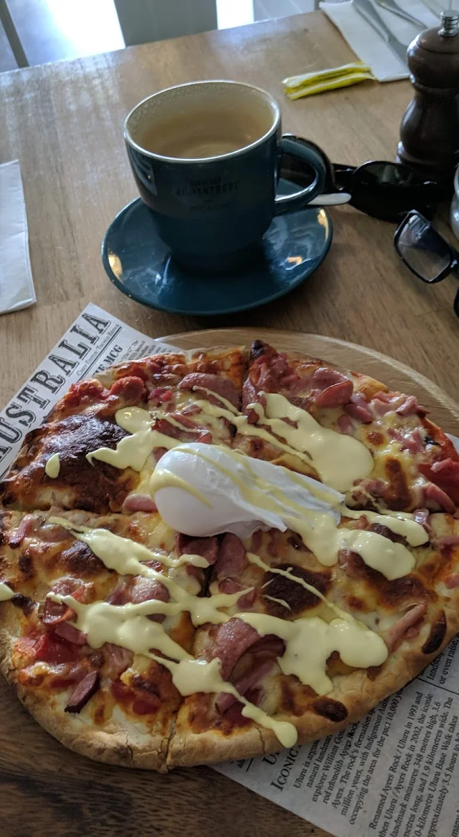 Small Breakfast Pizza, Moss on Wood