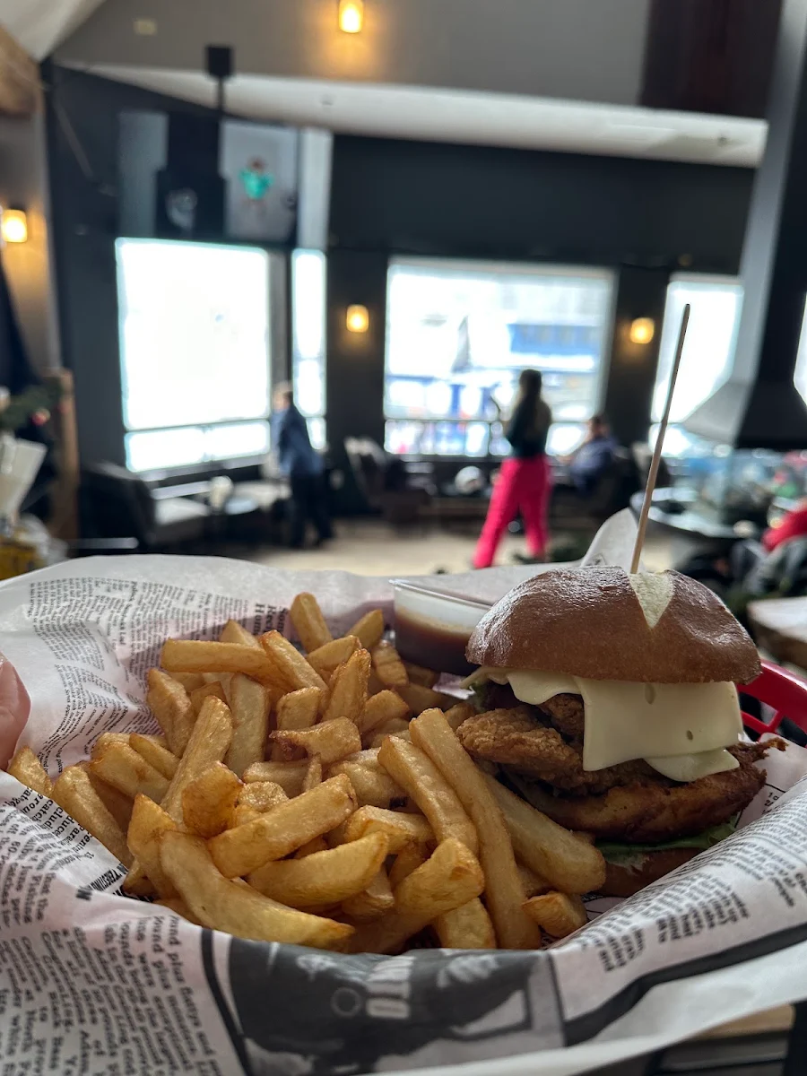 Burger, Resto-Bar des Pionniers