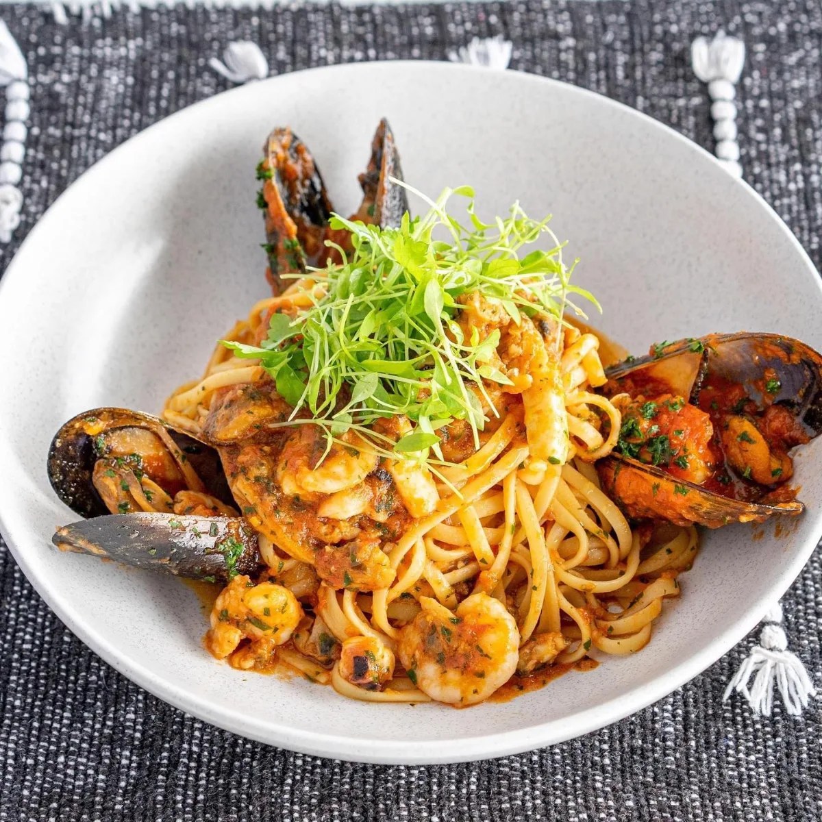 Garlic Prawn Italiano, The Yankees Restaurant and Bar - Hope Island
