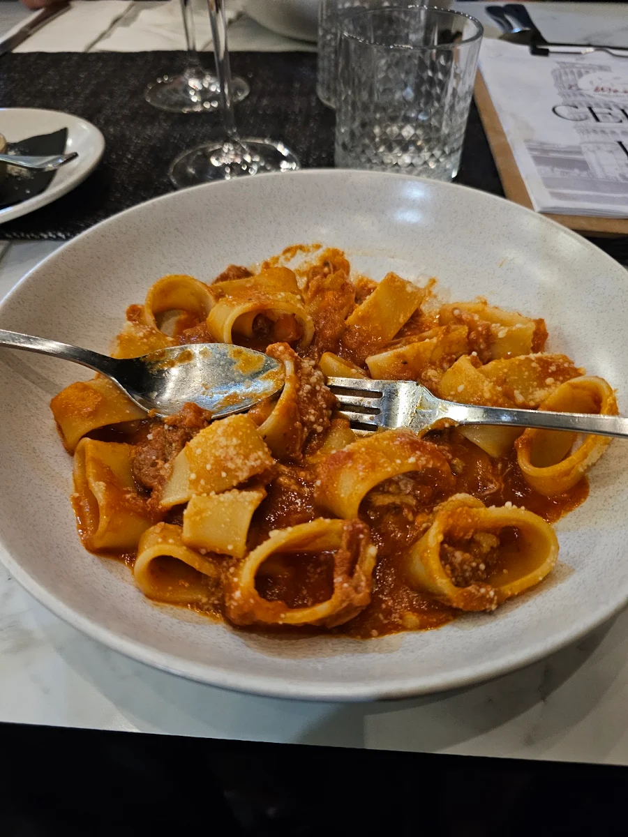 Rigatoni Ragu, The Yankees Restaurant and Bar - Hope Island
