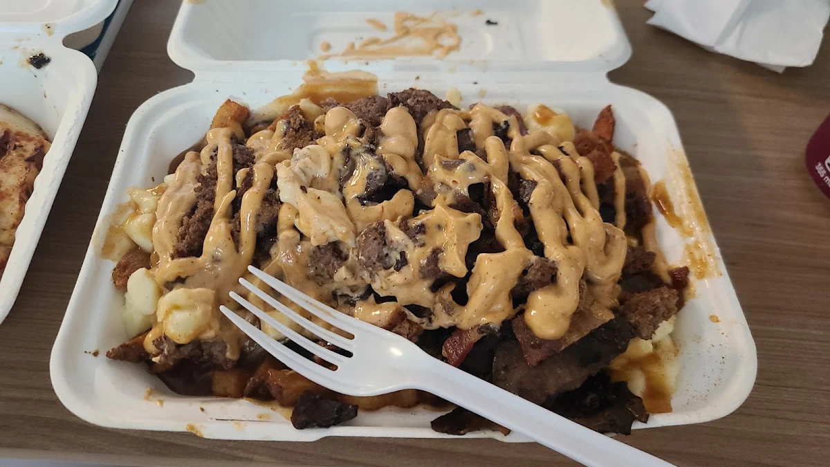 Cheeseburger Poutine, Manhattan Handmade Burgers (Minto Place)