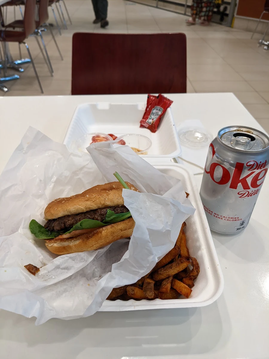 Yankee Burger, Manhattan Handmade Burgers (Minto Place)