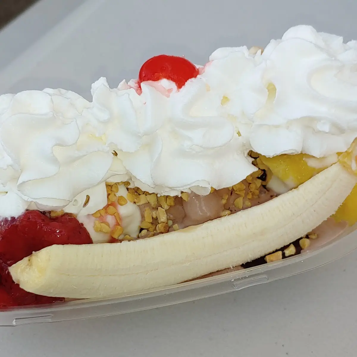 Large Banana Split