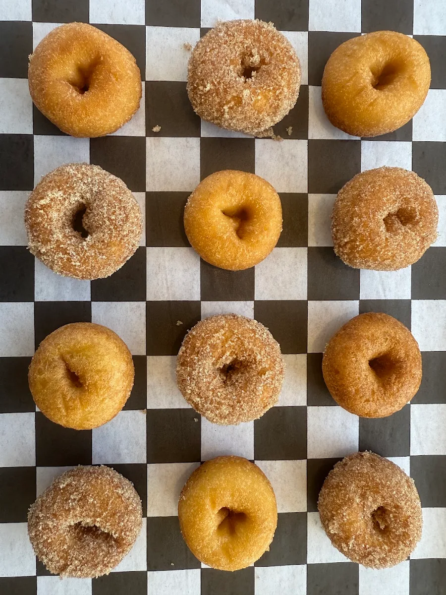 Hot Mini Donuts