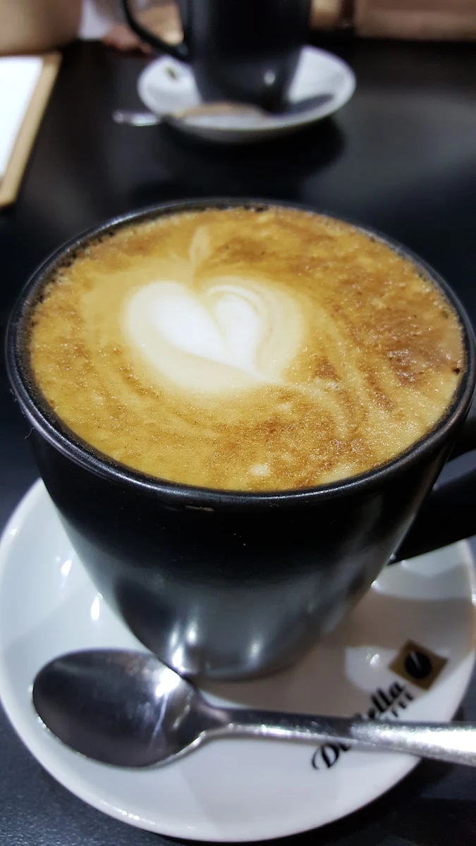 Piccolo, Cafe Lacuna