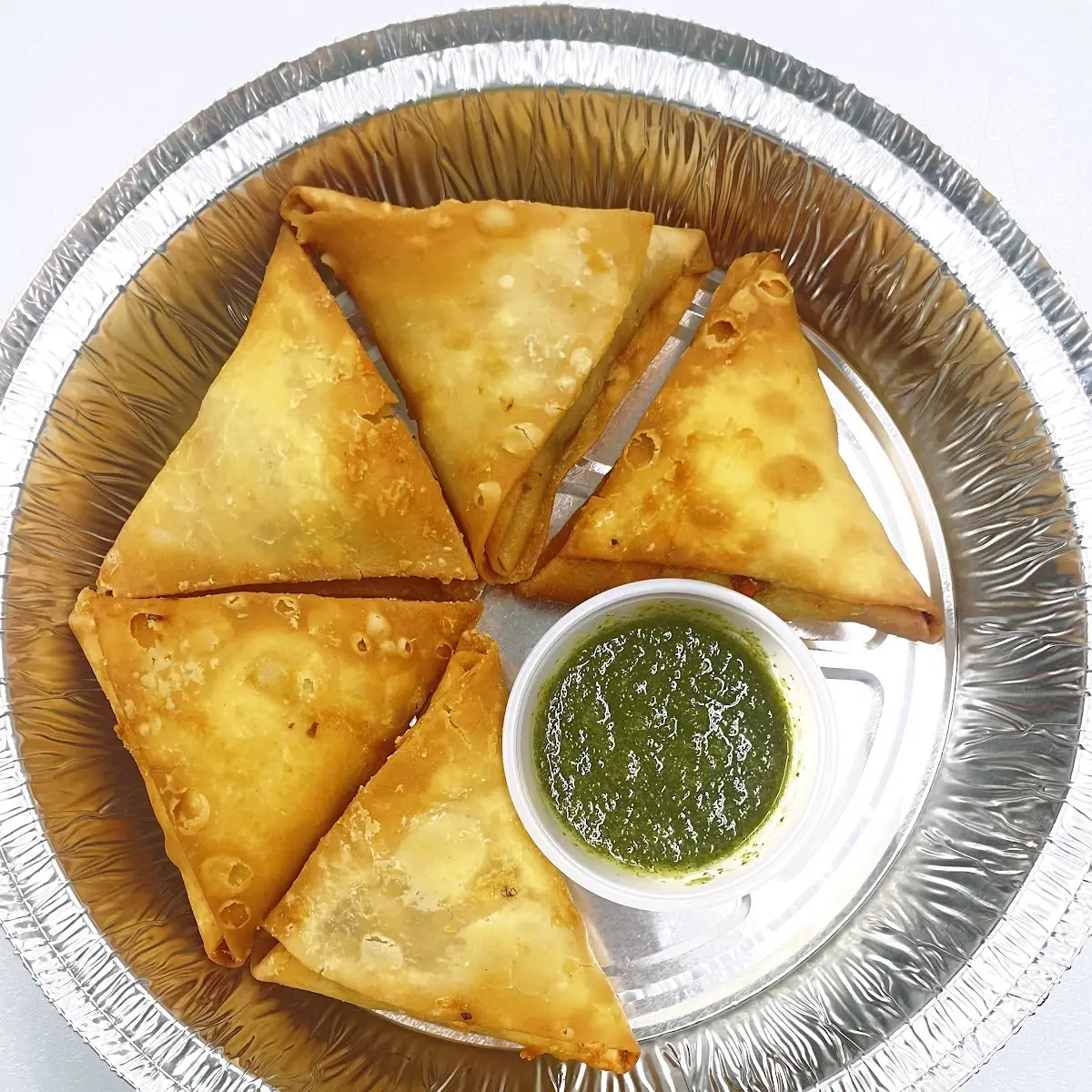 Crispy Veg Samosa with Green Sauce