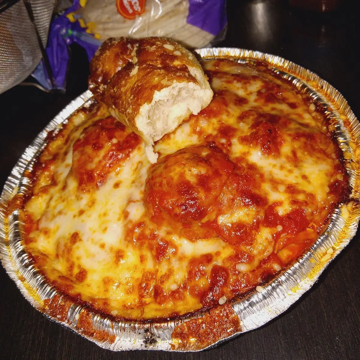 Comes with Bread Sticks