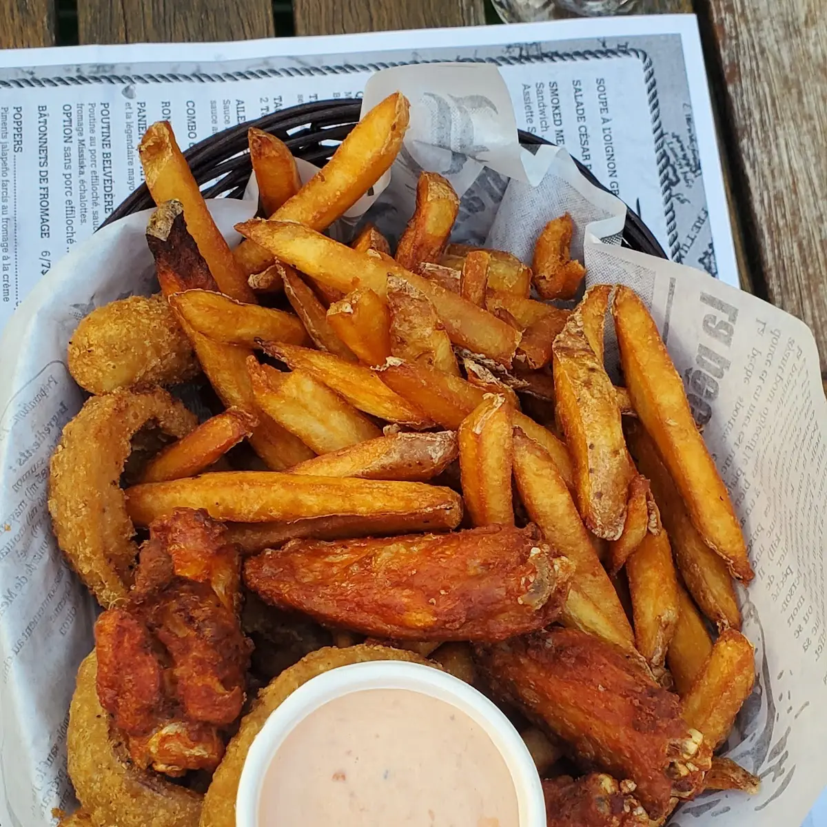 Panier Friture, Pub Le Belvédère